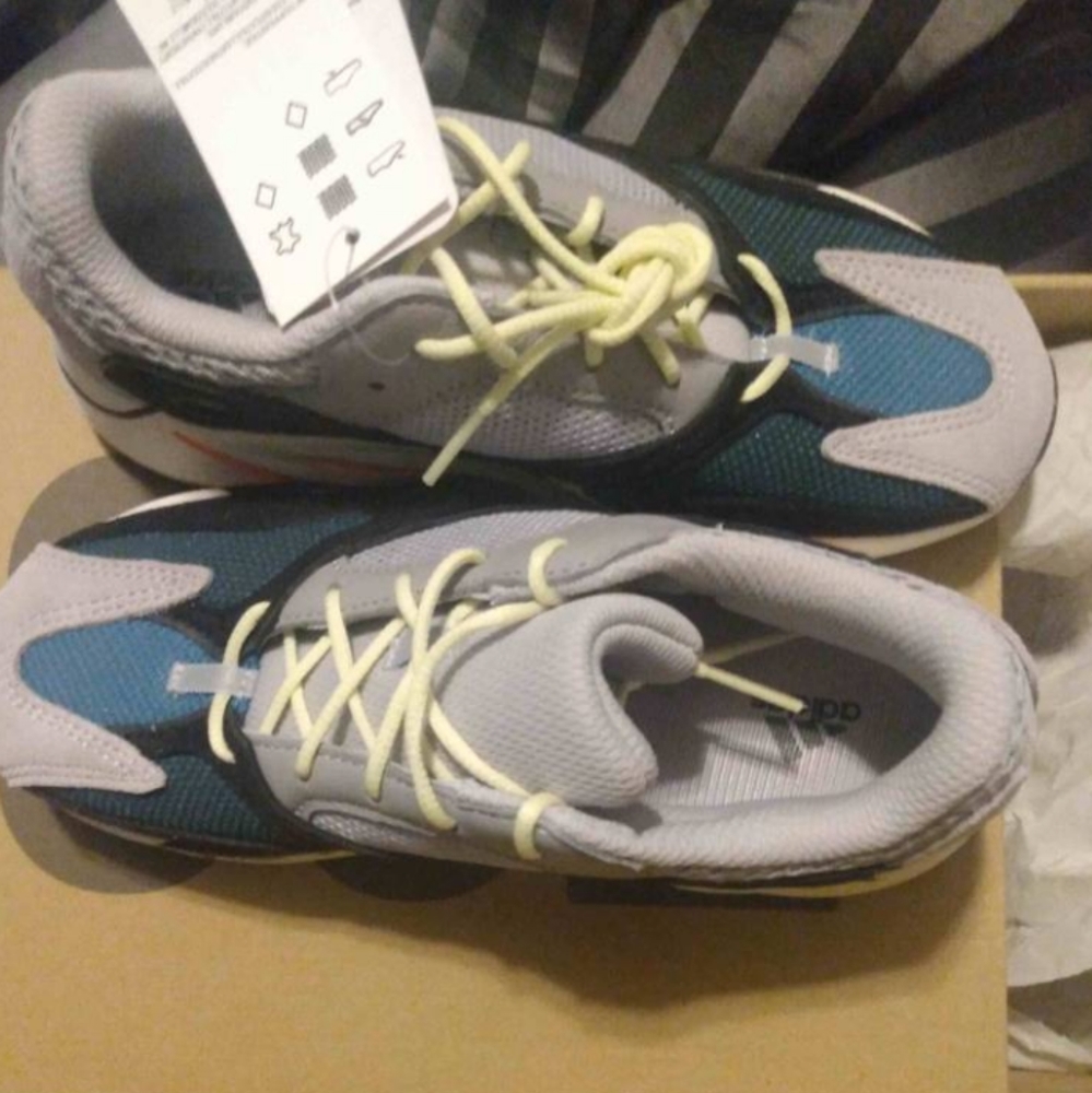Yeezy 700